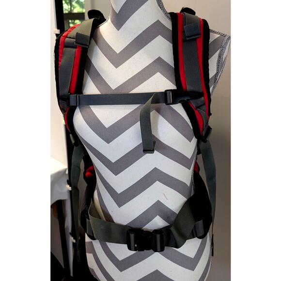 REI Whitney Backpack Hiking Day Bag Red Black Adjustable Waist - Picture 5 of 12